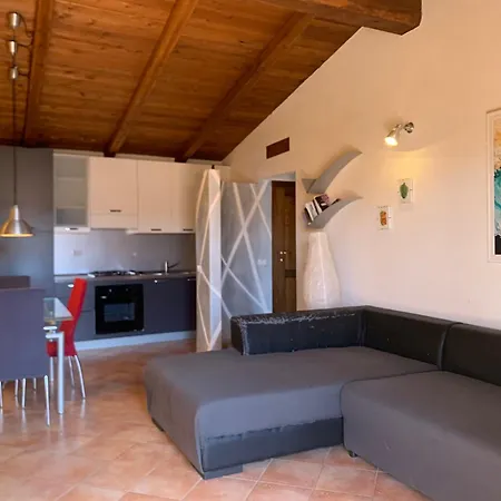 Little Sparrow Apartament *